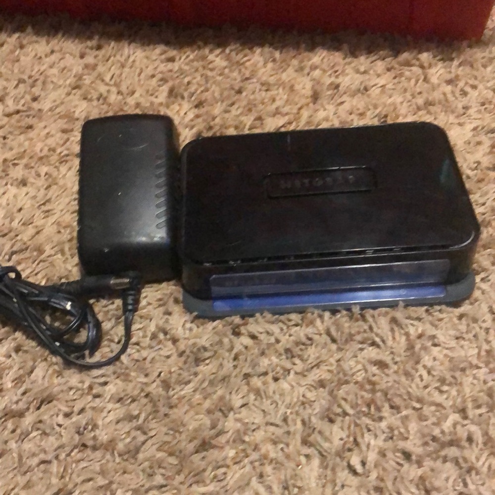 Netgear Push2TV HD (Model PTV2000) Wireless display adapter / media receiver
